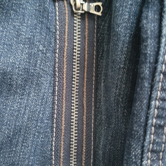 Elie Tahari Women's Denim Jacket - Picture 5 of 16